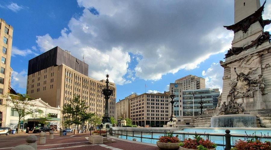 Free Parking! Downtown King Suite Lucas Oil- Conv Center Skywalk#1 Індіанаполіс Екстер'єр фото